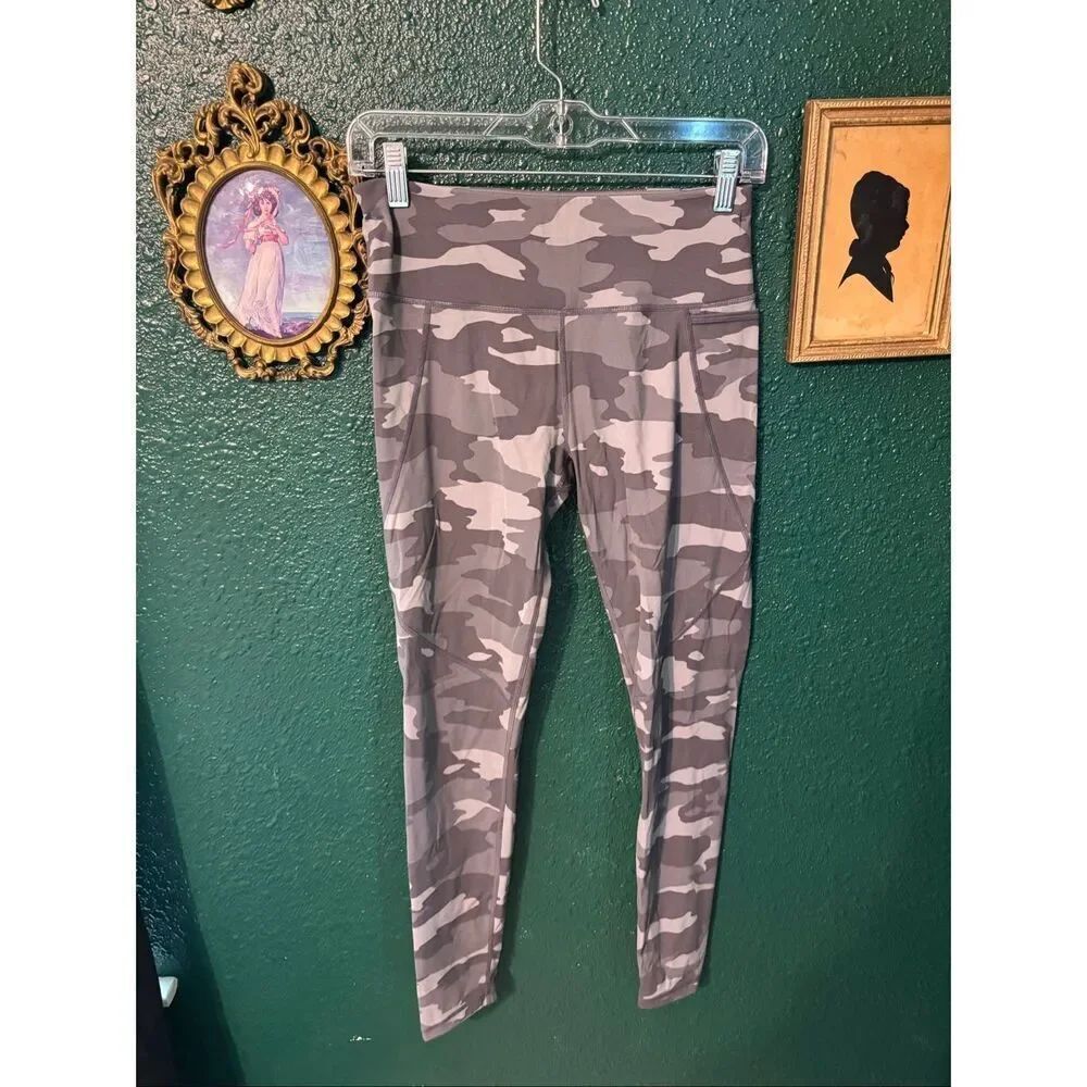 Sweaty Betty Full Length Gray Camo Leggings Sz Small